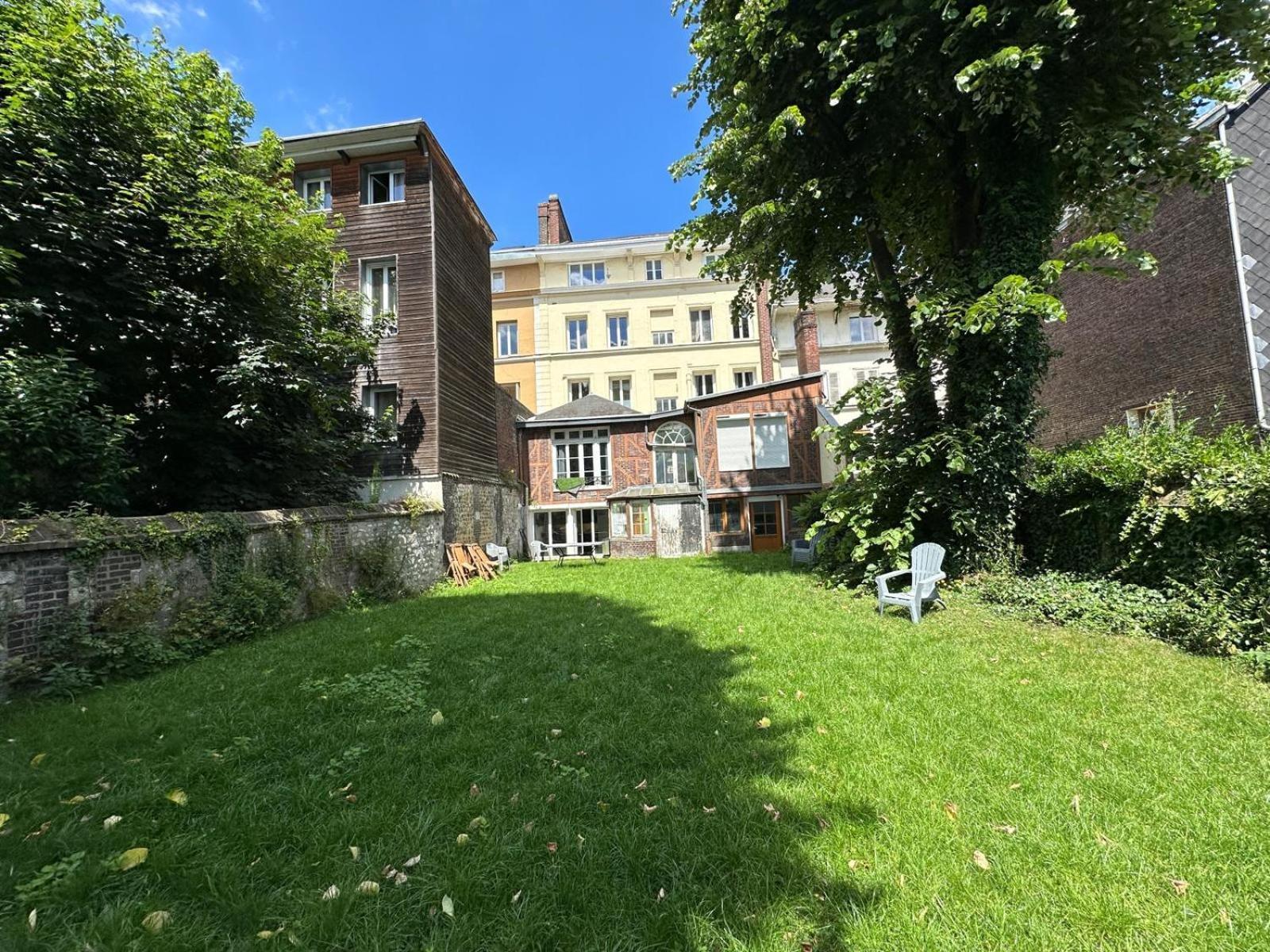 Apartment Viens Dans Mon Beau Jardin ! 012 *